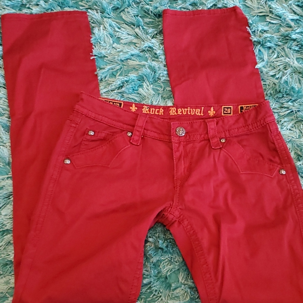 women's burnt red rock revival holly jeans 29 35i. The color is more maroon.